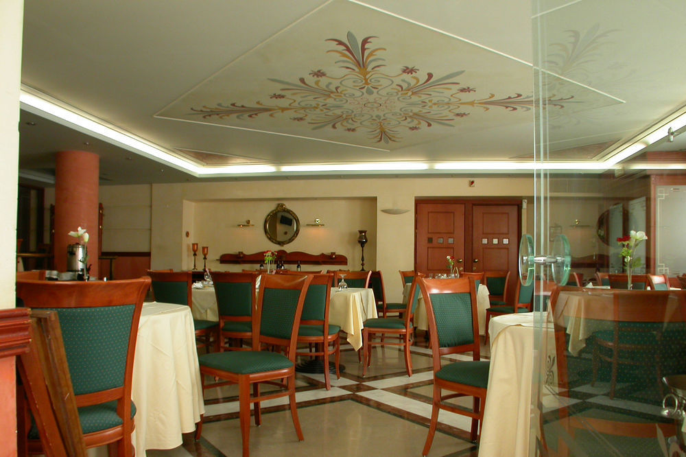 Hotel Rex Kalamata Exterior photo