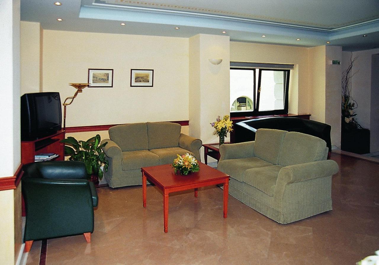 Hotel Rex Kalamata Exterior photo